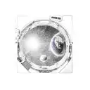 astronauta flotando en el espacio con un portal delante. Detalles precisos del traje,  portal iridisciente tattoo design idea